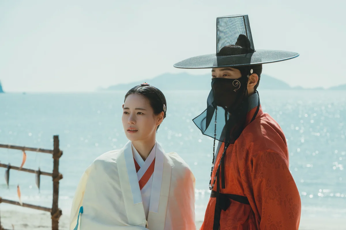 韓国ドラマ『オク氏夫人伝 -偽りの身分 真実の人生-』場面写真　2025年上半期のスペシャルベスト10