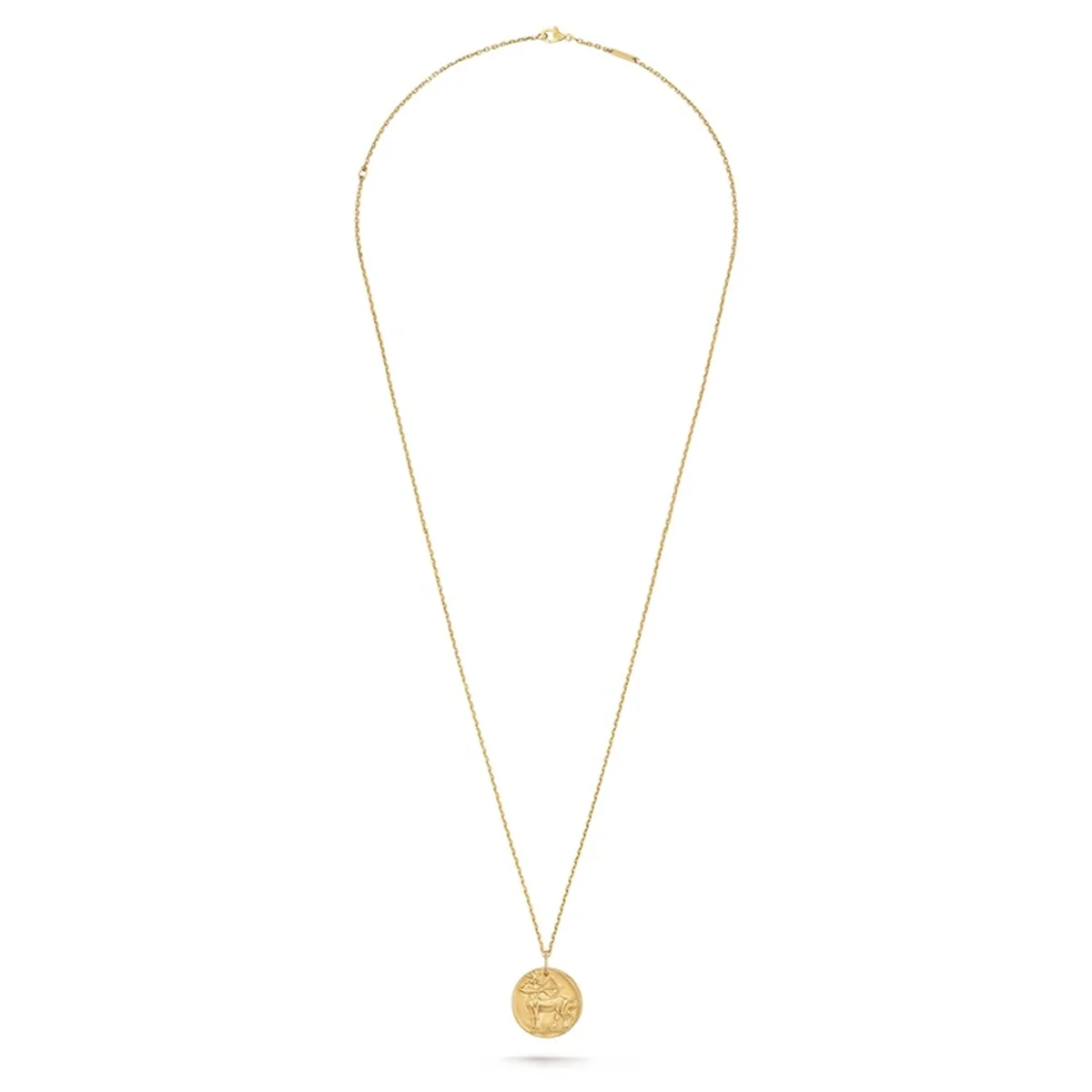 ヴァン クリーフ&アーペル「ゾディアック メダル サジタリィ (射手座)」〈YG〉¥418,000、「フォルサ チェーン、70cm」〈YG〉¥269,500