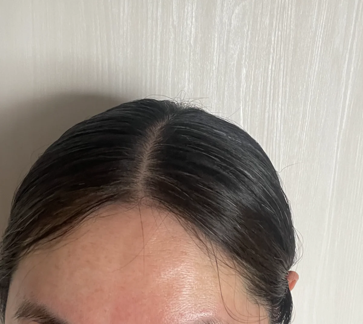 SUMIDAYのヘアバームを使用した後の髪の毛の写真