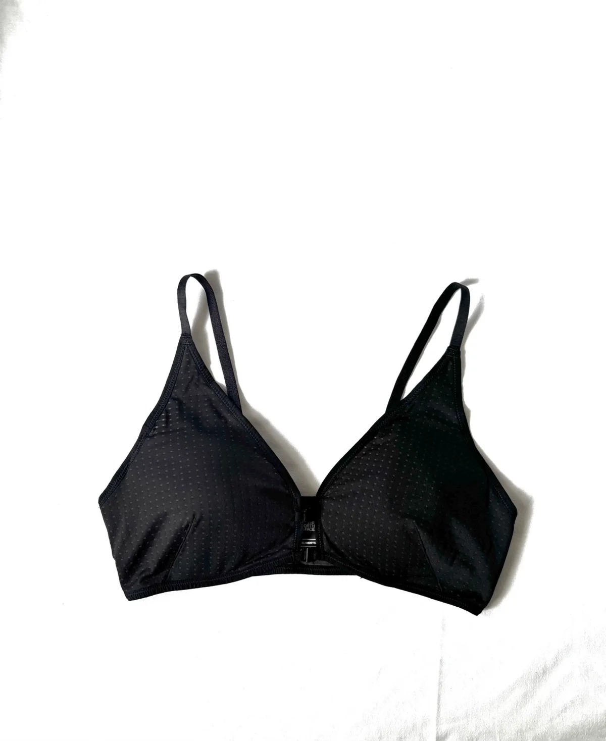 ザ・ノース・フェイス「エクスペディションドライドットブラ」ブラジャーを前から見た全体像