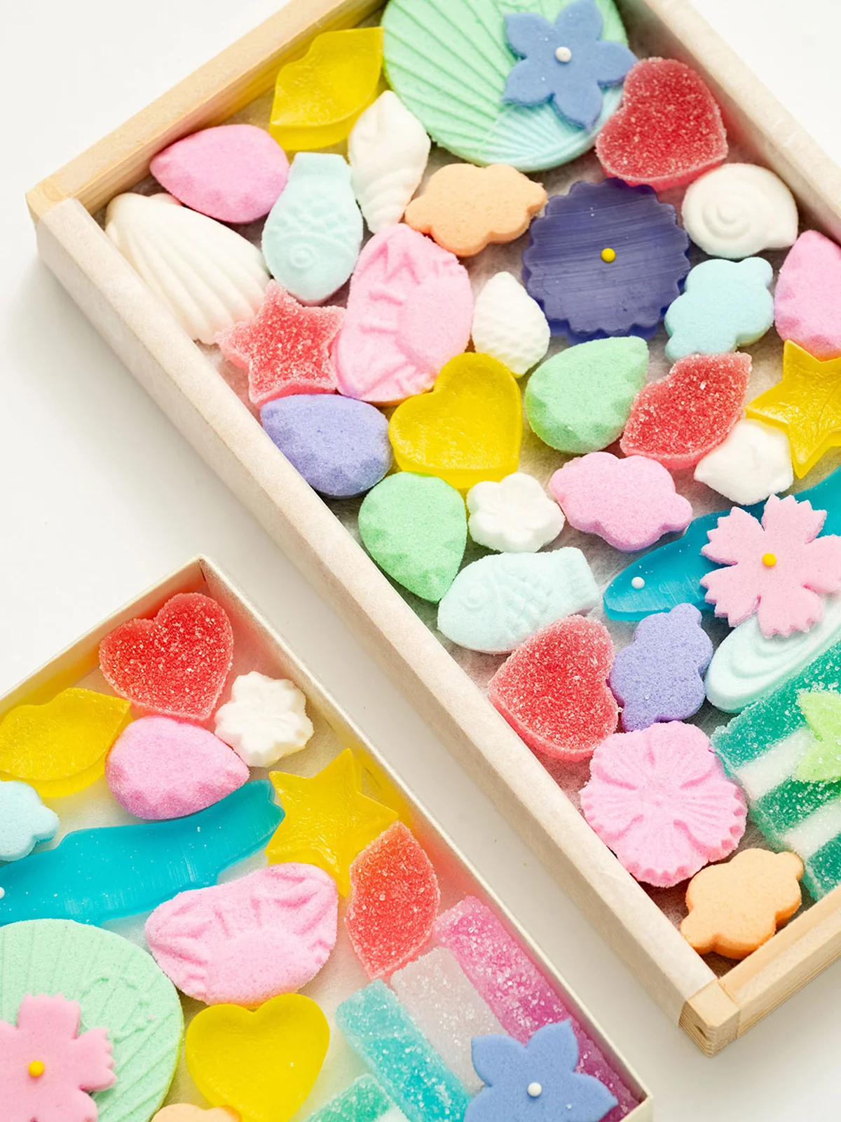 紙箱（小)￥2,420、木箱（大）￥4,950