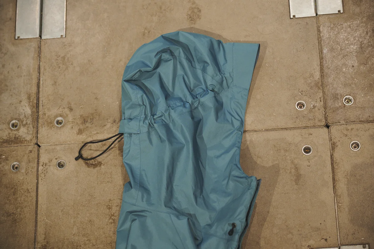 ザ・ノース・フェイス　ウーロスフィールドユーティリティポンチョ