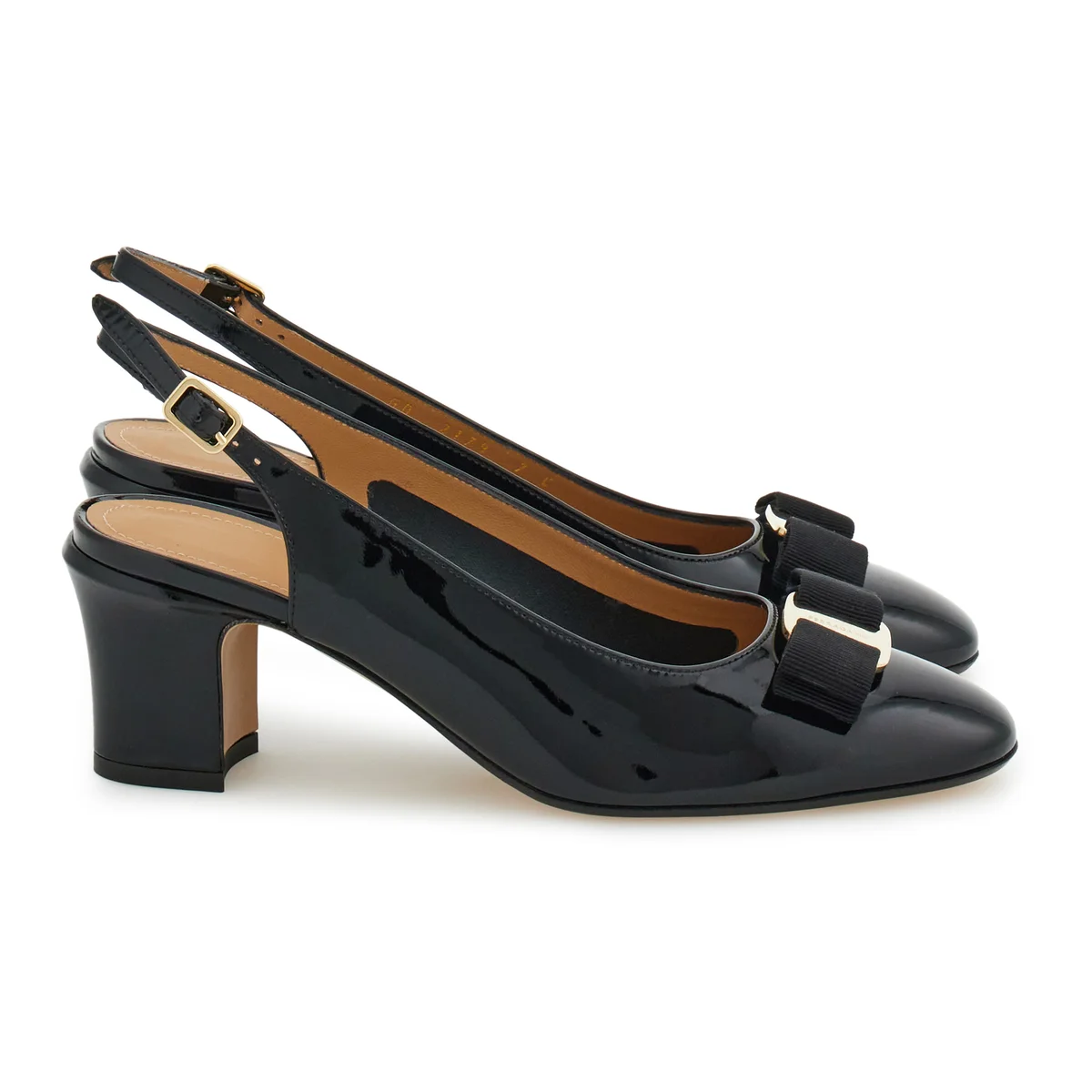 フェラガモ　スリングバック