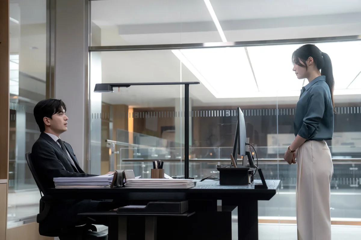 2025年新作韓国ドラマ　Netflix『エスクワイア: 弁護士を夢見る弁護士たち』の場面写真　イ・ジヌク