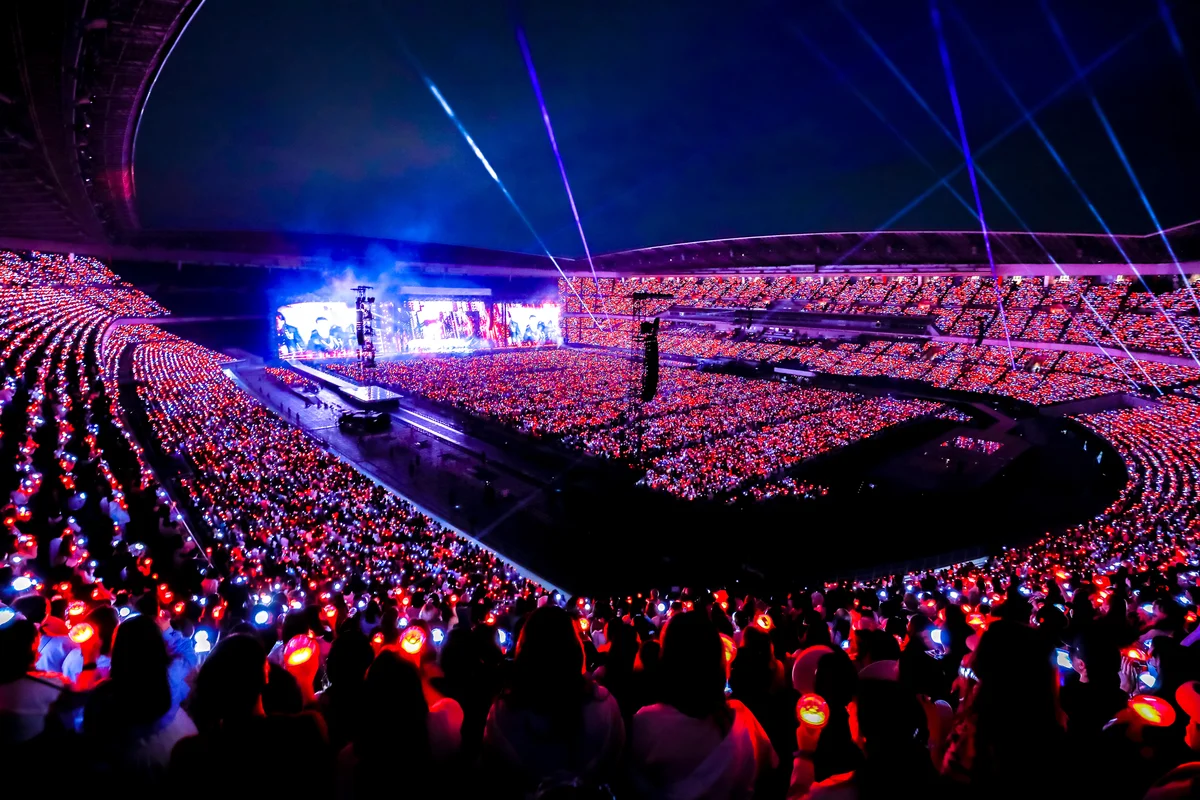 SEVENTEEN セブンティーン セブチ 韓国アイドル CARAT　日産スタジアム開催の'FOLLOW' AGAIN TO JAPANの様子