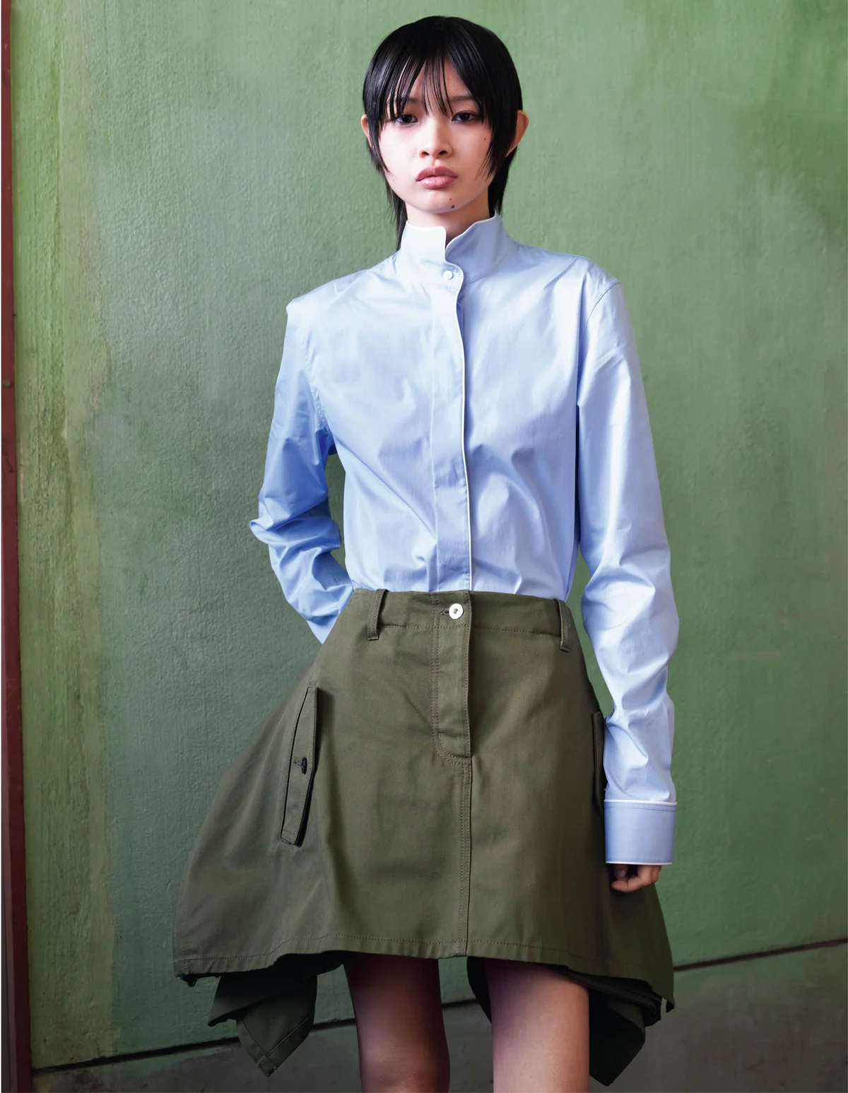 ディオールのシャツ、スカート