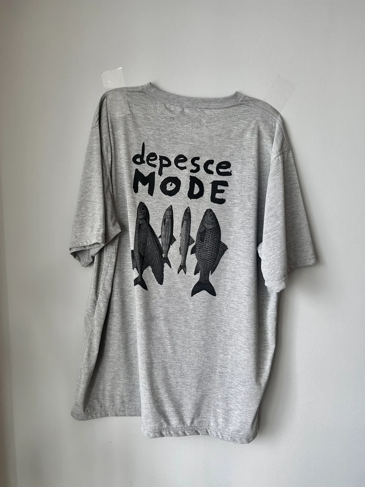 garbageのグレーのTシャツのバックプリント