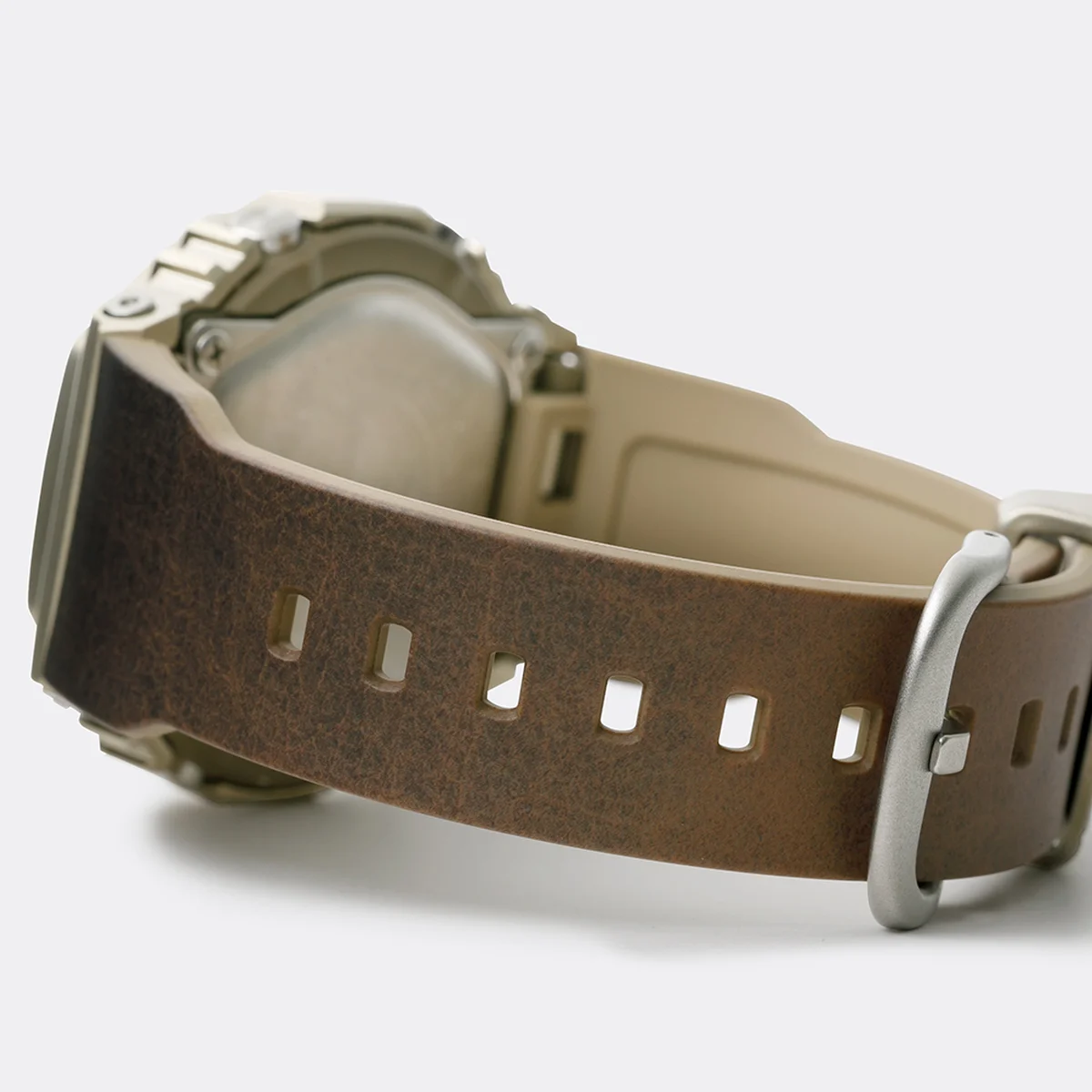 【カシオ】の「G-SHOCK」と【ビューの画像_4