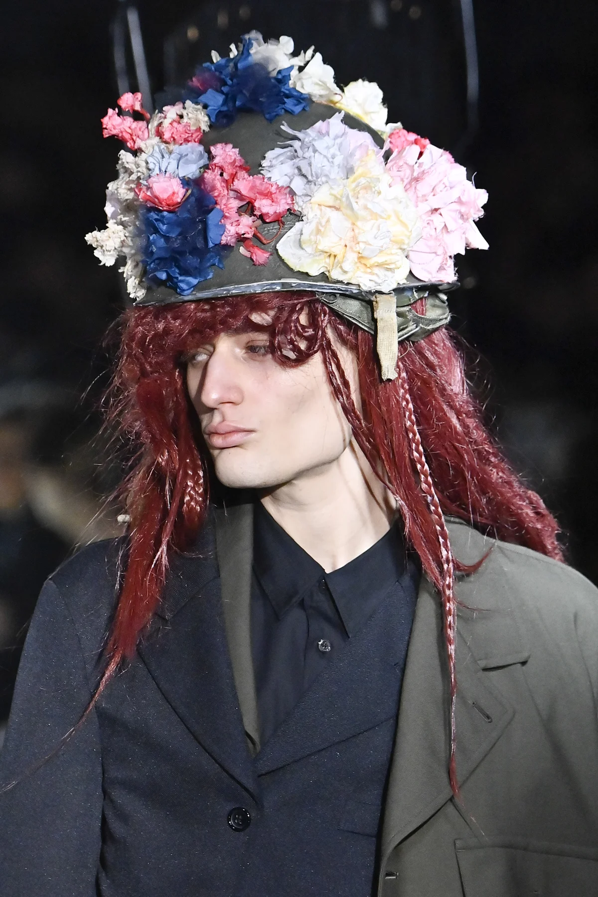 コム デ ギャルソン・オム プリュス 2025-26年秋冬コレクションのヘッドピース