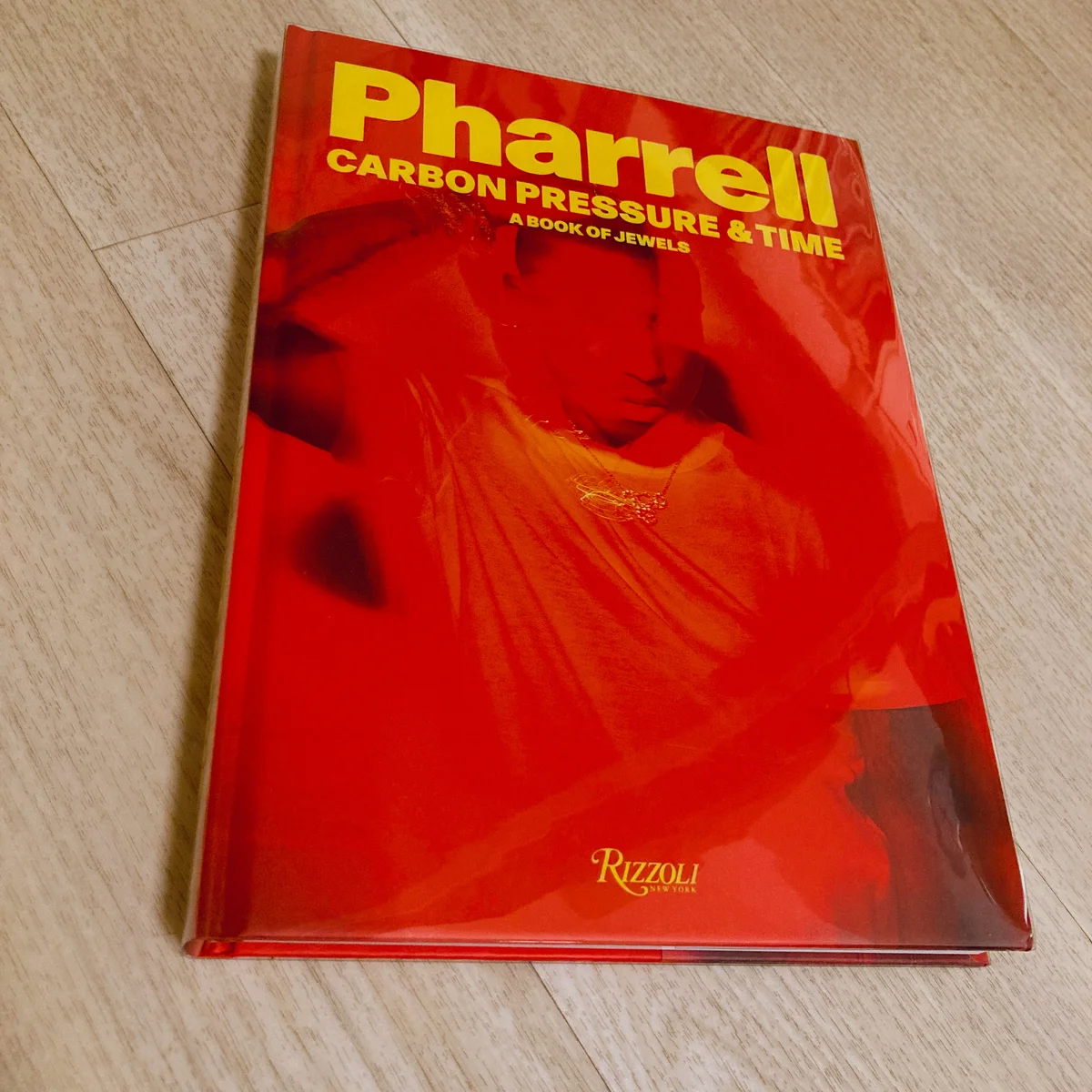 『Pharrell:  CARBON PRESSURE & TIME』（RIZZOLI）