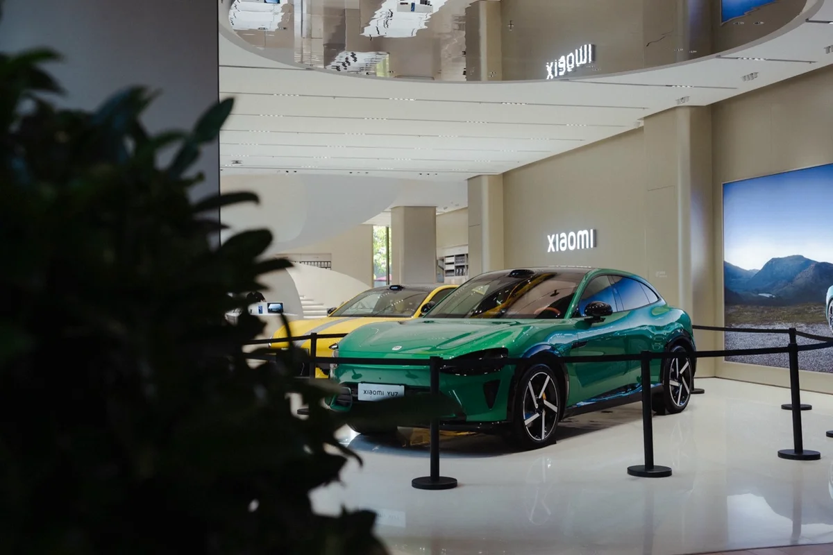 Xiaomi本社にあるストア&ショールーム EV(電気自動車)を展示