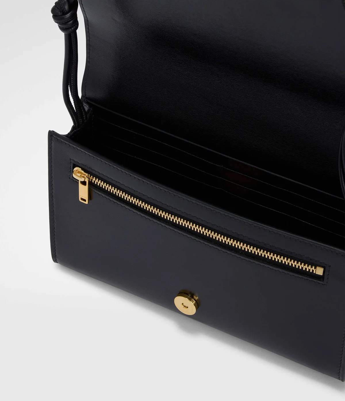 ジル サンダー「Tangle ウォレット」の内部とジップポケット