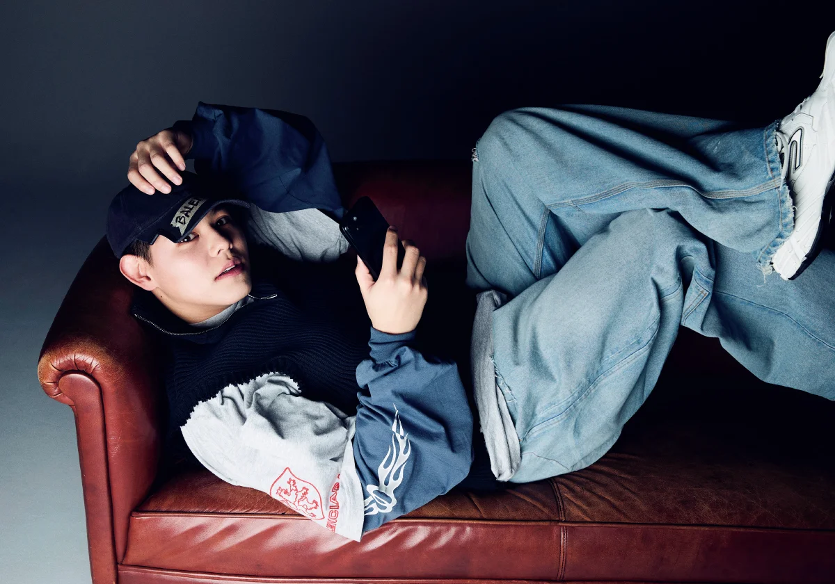 SPUR４月号でバレンシアガを着用したBE:FIRSTのLEO