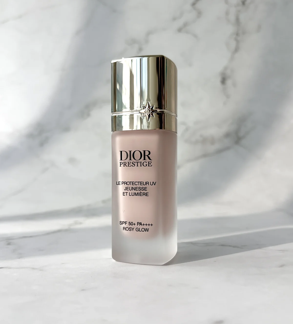 ディオール プレステージ ホワイト ル プロテクター UV ルミエール ロージーグロウ トーンアップが叶う美容液UV