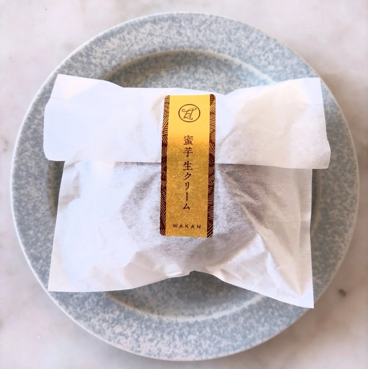 「赤坂おぎ乃 和甘」の生どら焼き、期間限定の「蜜芋生クリーム」￥670