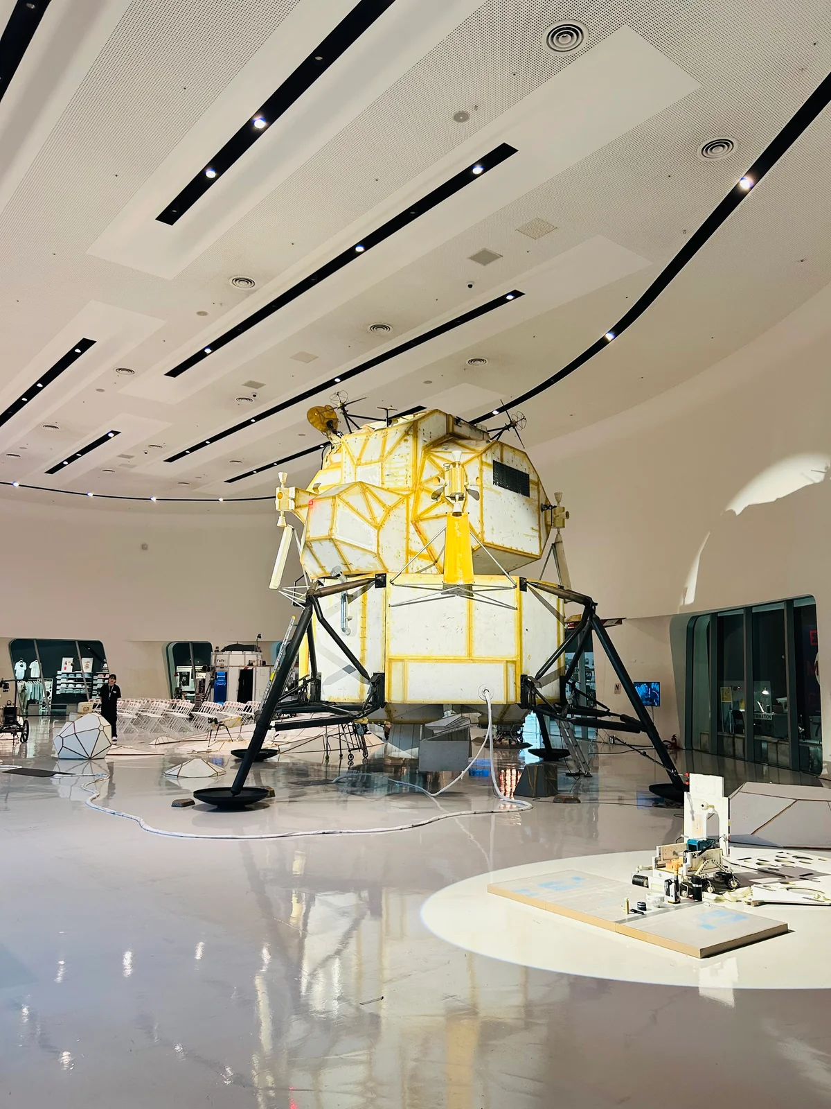 韓国　ソウル　アート展　トム・サックス　Tom Sachs Space Program: Infinity