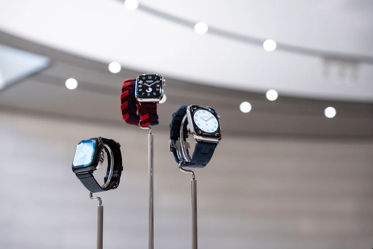 Appleの新作発表会で展示されたApple Watch Hermès Series 9