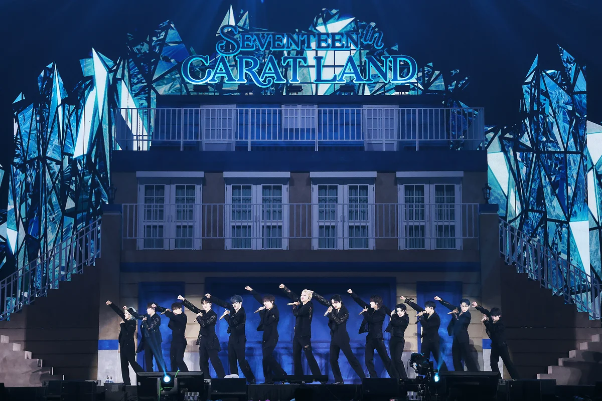 SEVENTEEN　セブチ　セブンティーン　韓国アイドルグループ　ファンミーティング「CARAT LAND」