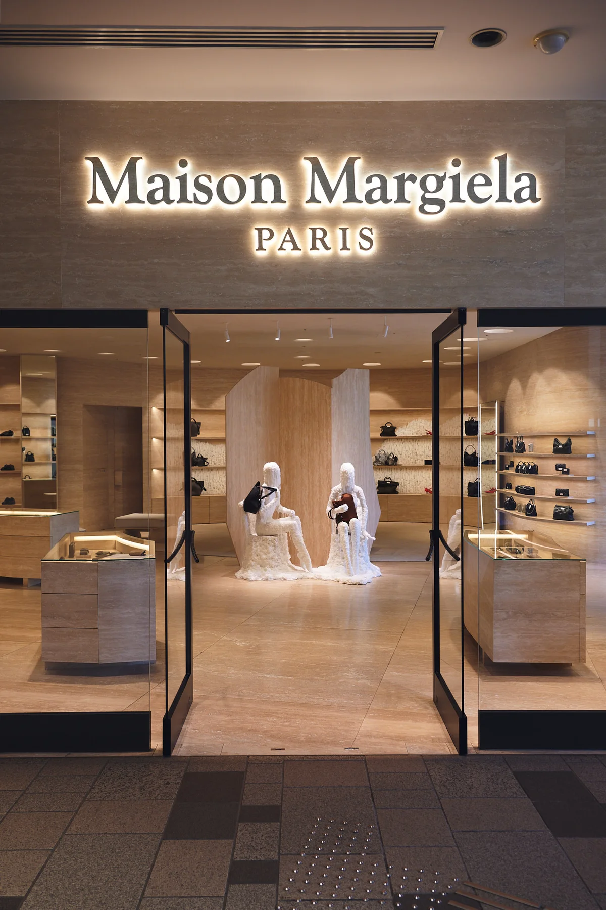 メゾン マルジェラ　Maison Margiela　ポップインイベントレポート　店舗写真