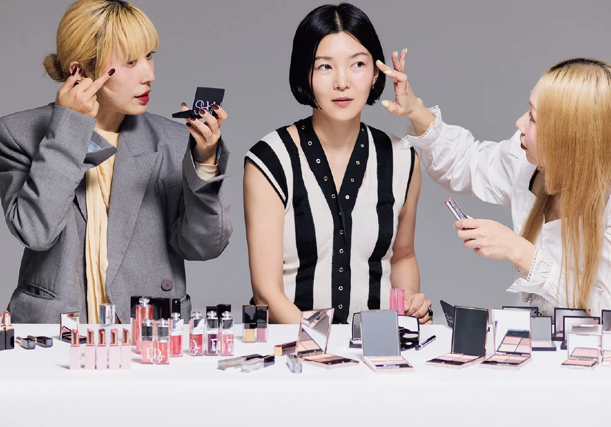 2026年のメイクを話すRie Shiraishi、早川すみれ、森山和子