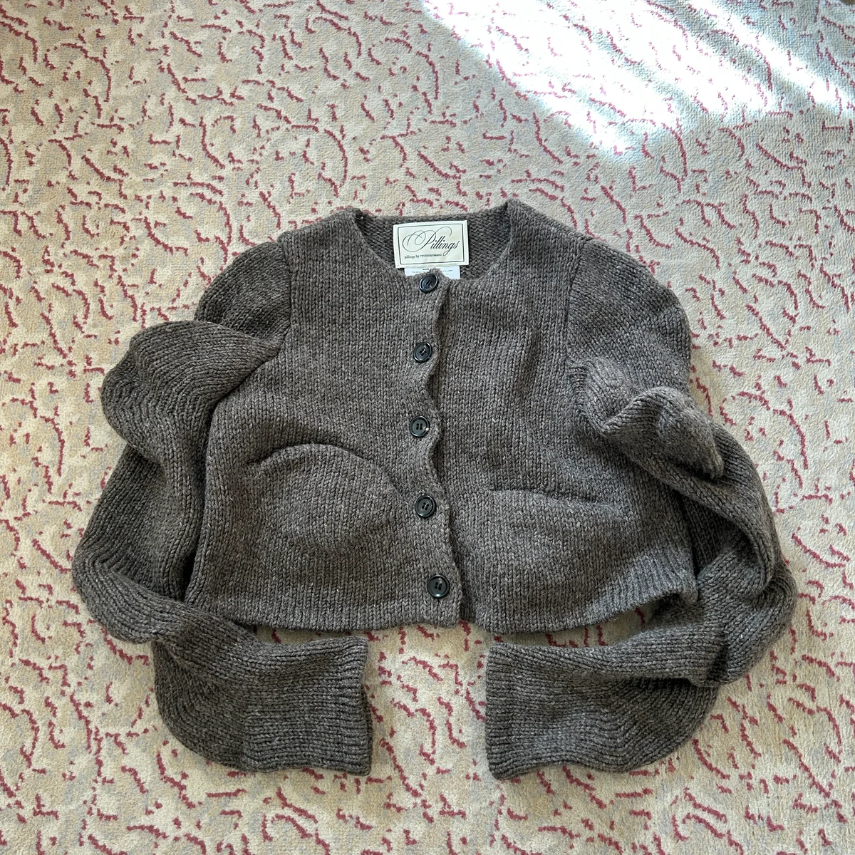 ピリングスのカーディガン