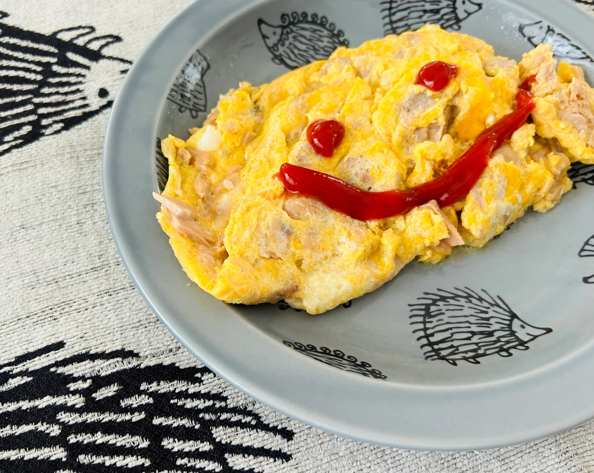 BTS JIN ドンウォンツナを使って作ったオムレツ