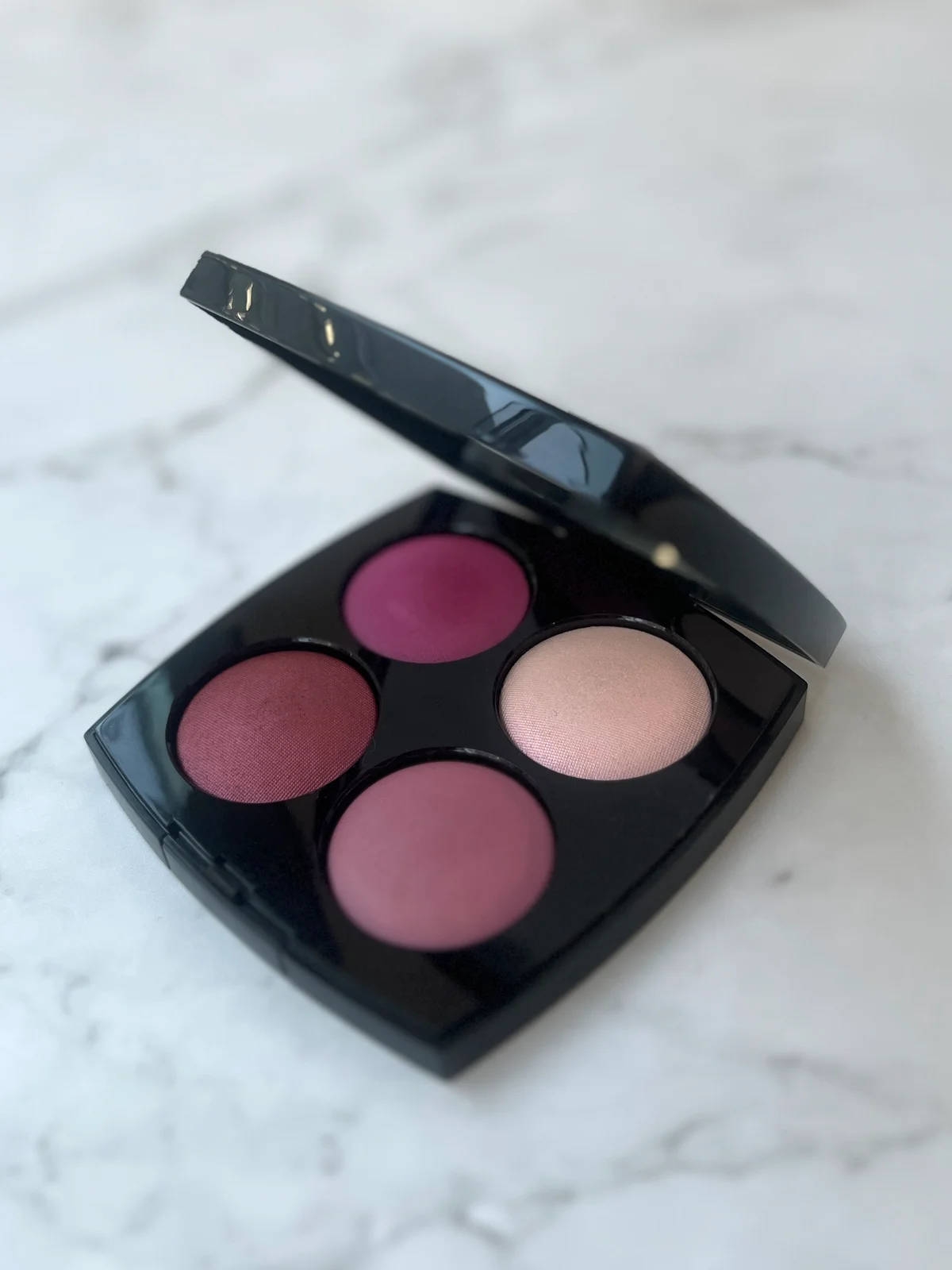 ルージュ ヌワール コンフィダンス