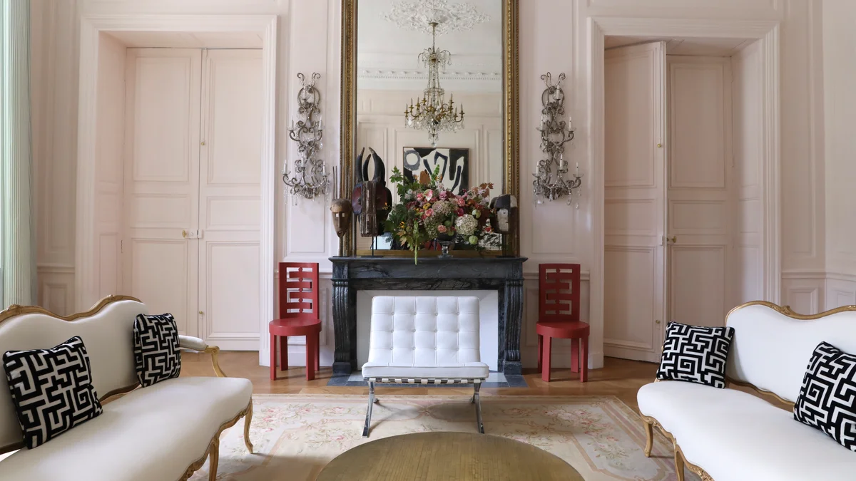 「メゾン ヴィヴィエ」のサロン・ヴィヴィエ