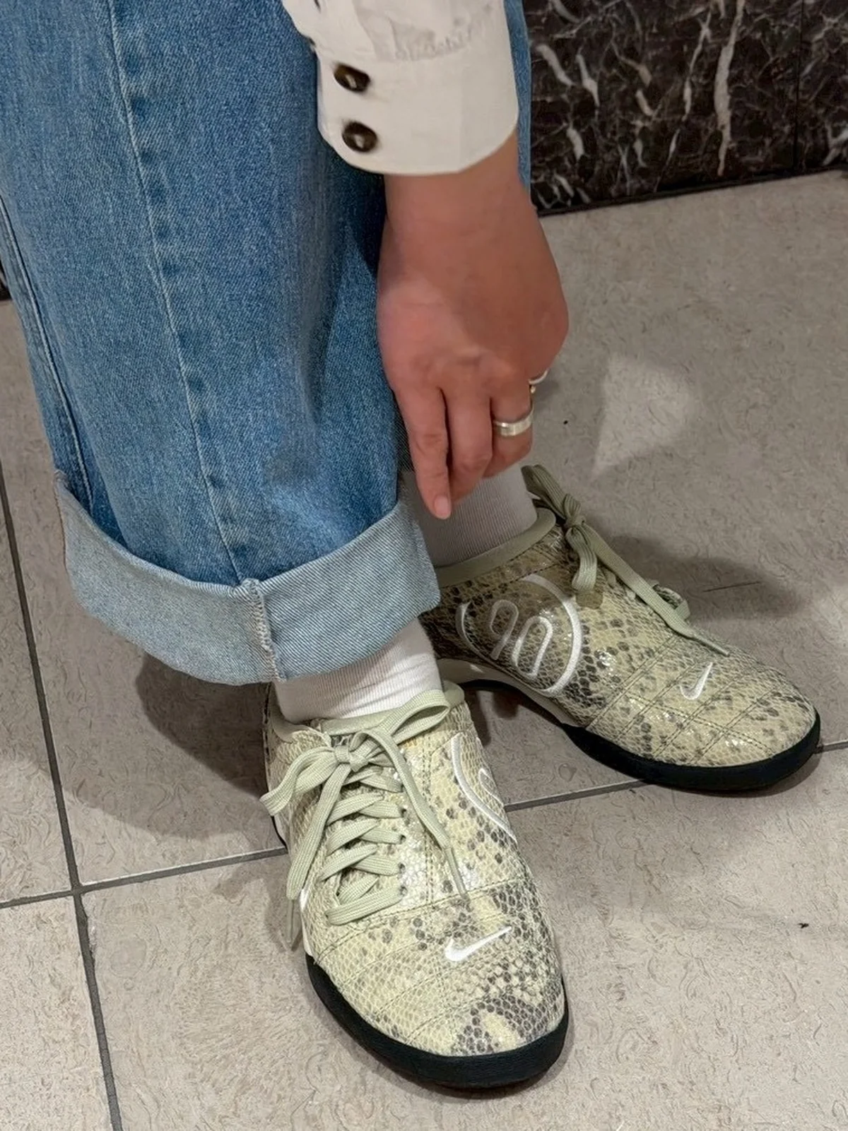 ナイキ トータル90 SE オリーブオーラ ¥13,499／ナイキ