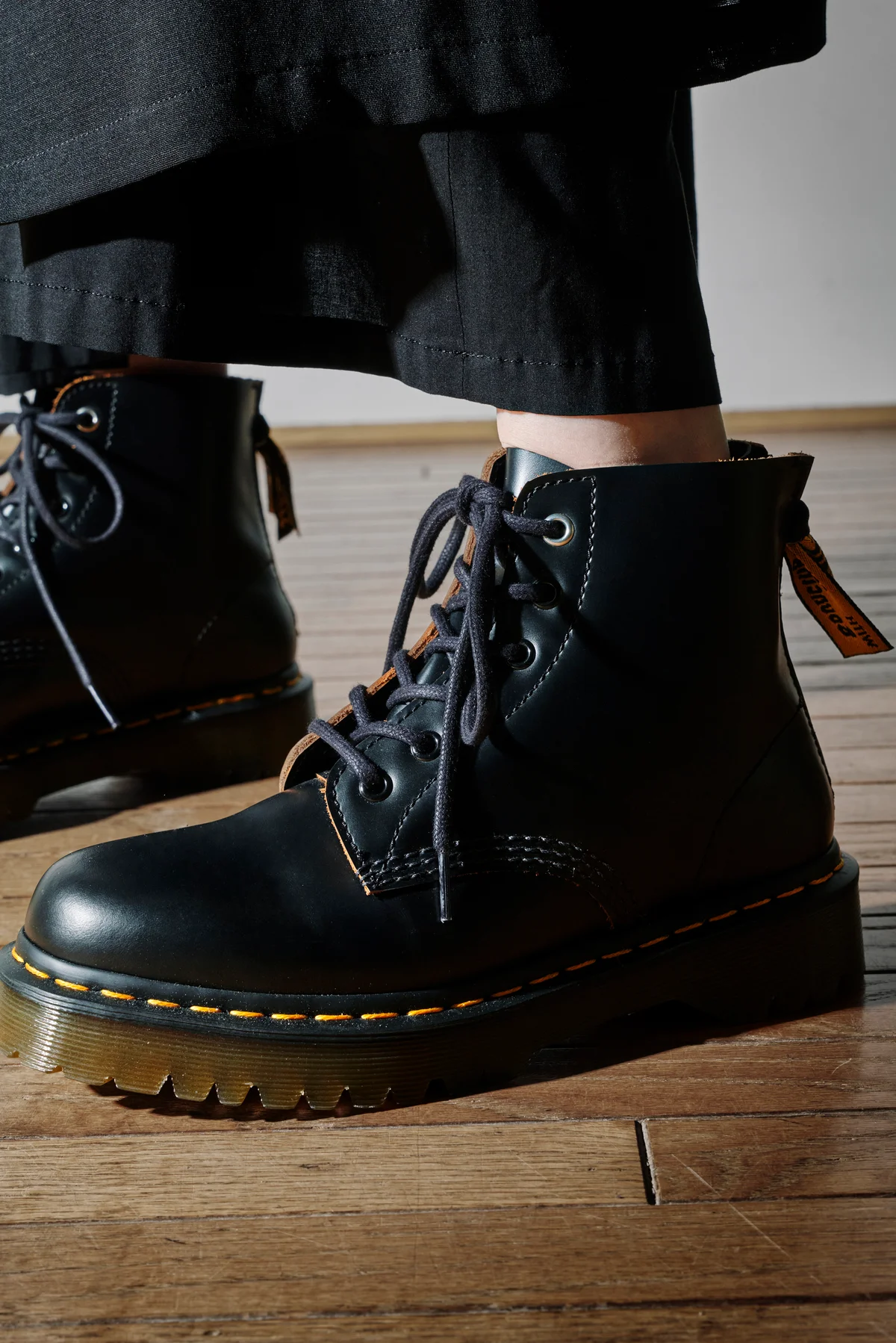 Dr.Martens 101 ARCHIVE 6ホールブーツ