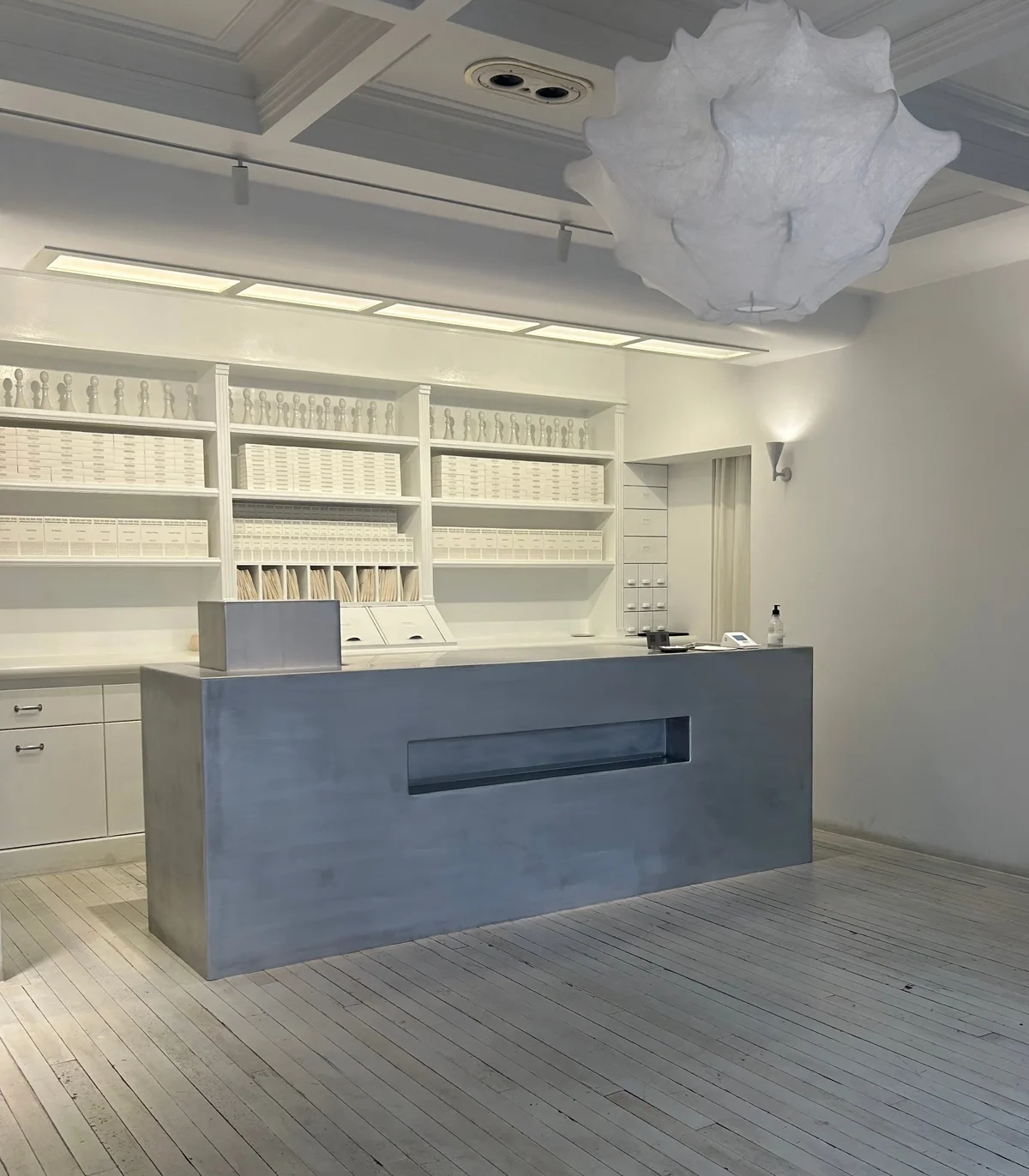 SUJIPMIHAK HANNAM FLAGSHIP STORE