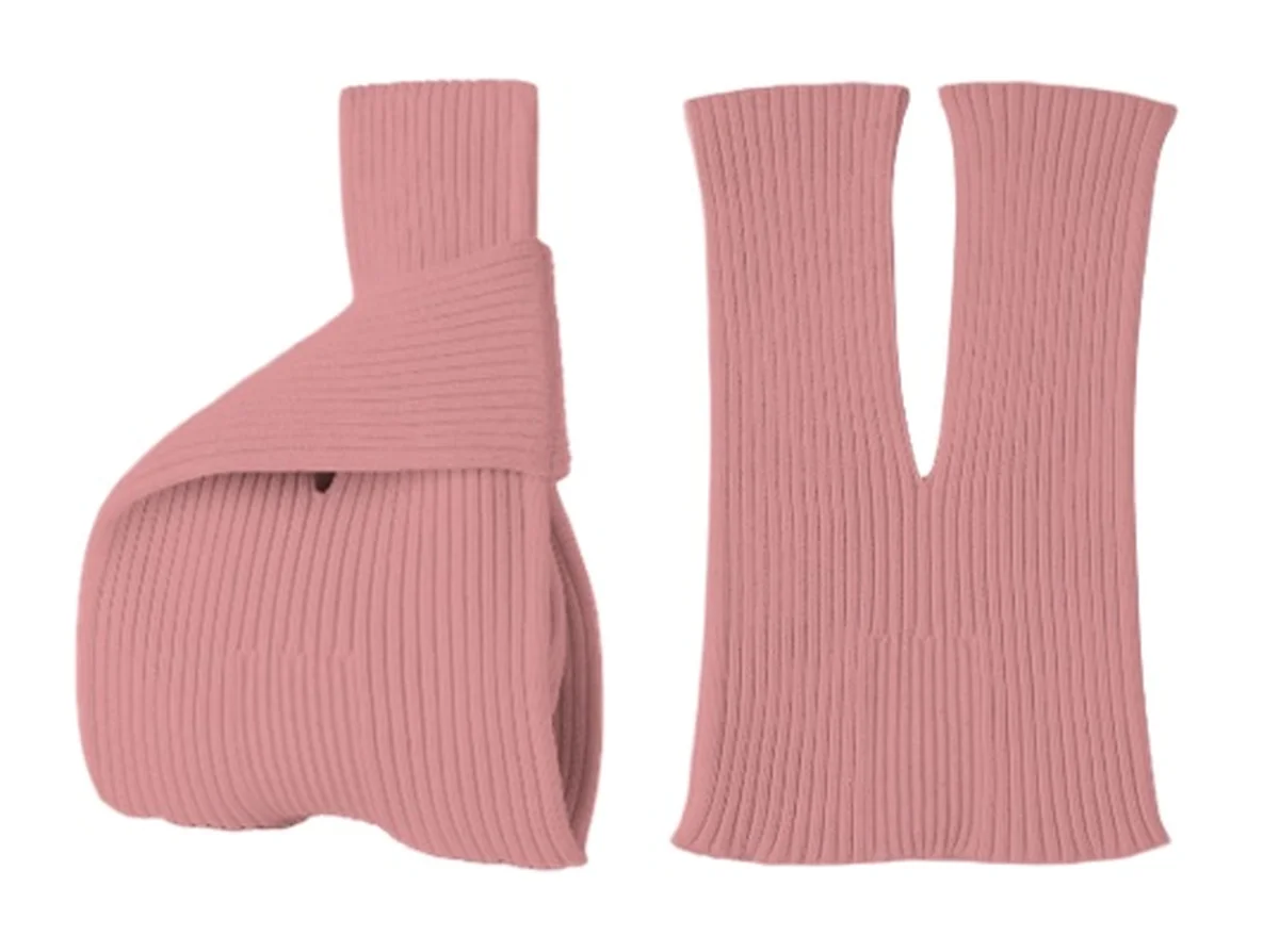 ノベルティーとなる「NOTCHED RIB MINI BAG」は、店舗によって異なるカラーを展開