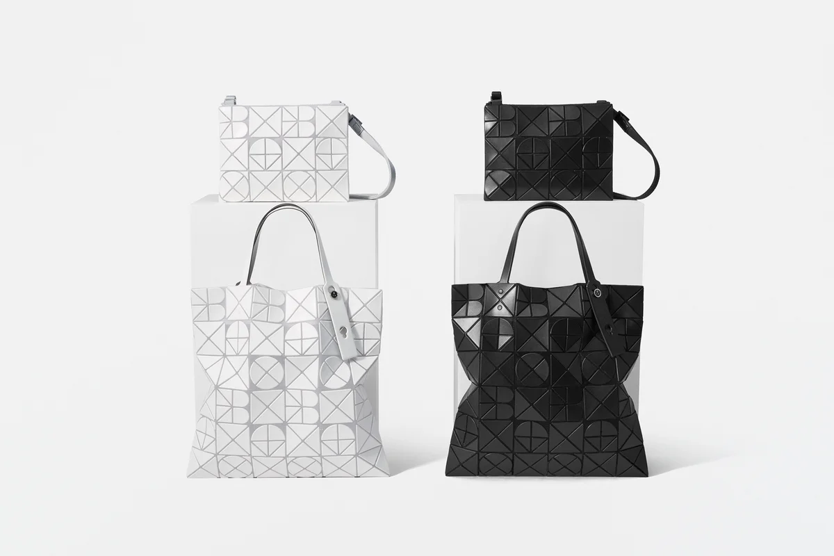BAO BAO ISSEY MIYAKE（バオ バオ イッセイ ミヤケ）　ショルダーバッグ、トートバッグ