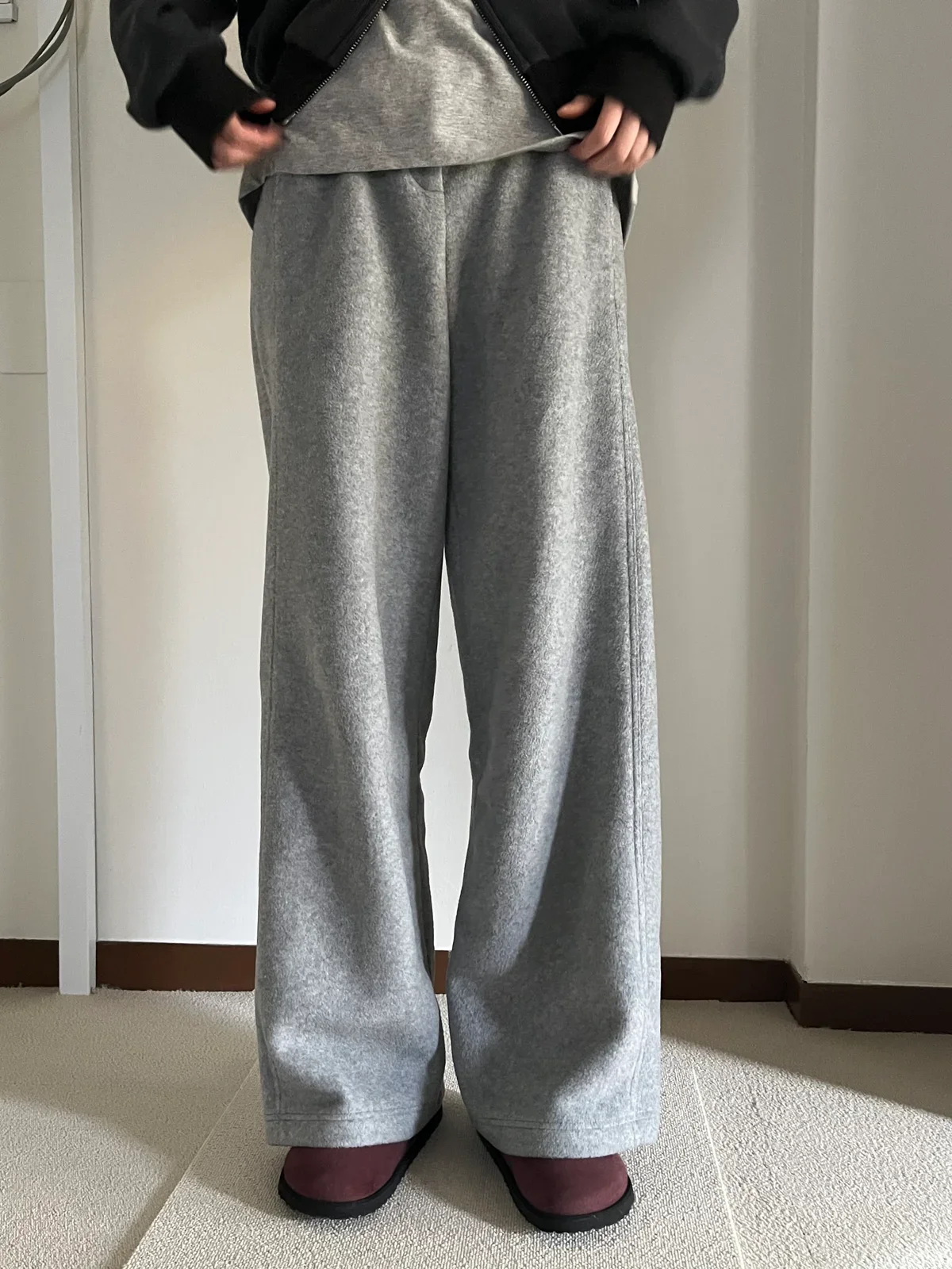 ジュリー ケーゲルのパンツPLEECE