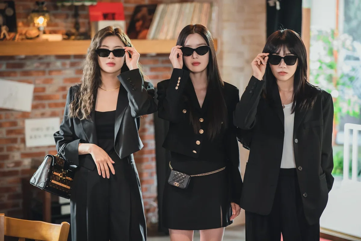 2023年下半期おすすめ韓国ドラマ『酒飲みな都会の女たち２』の場面写真　Leminoで独占配信中