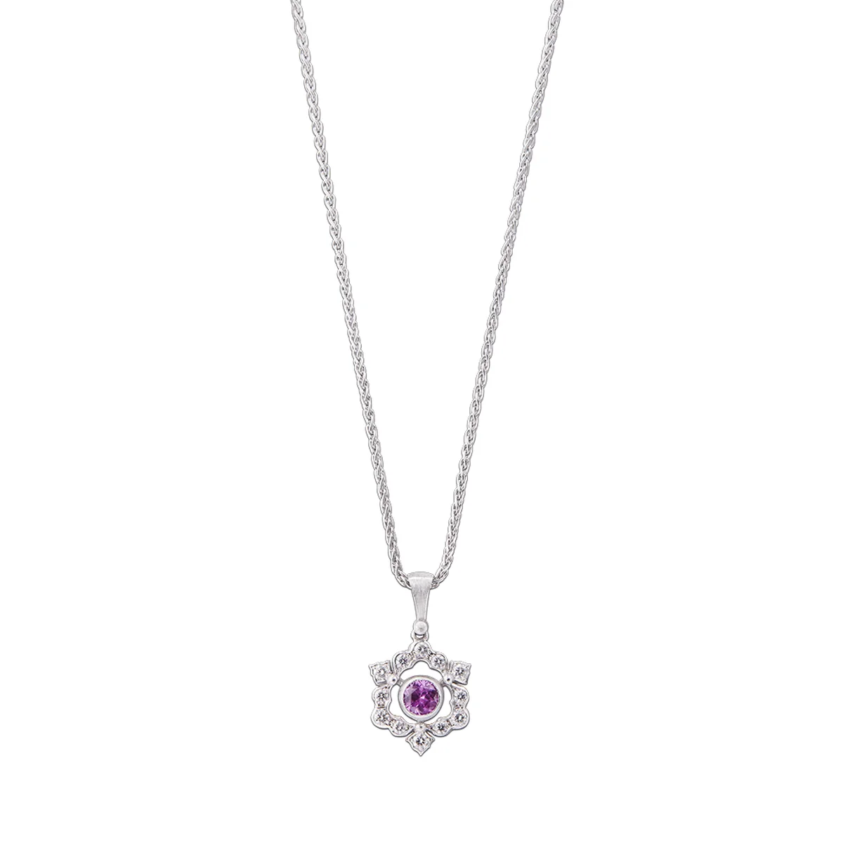 「ギルランダ カラー」ペンダント〈WG、ダイヤモンド、ピンクサファイア〉¥1,485,000