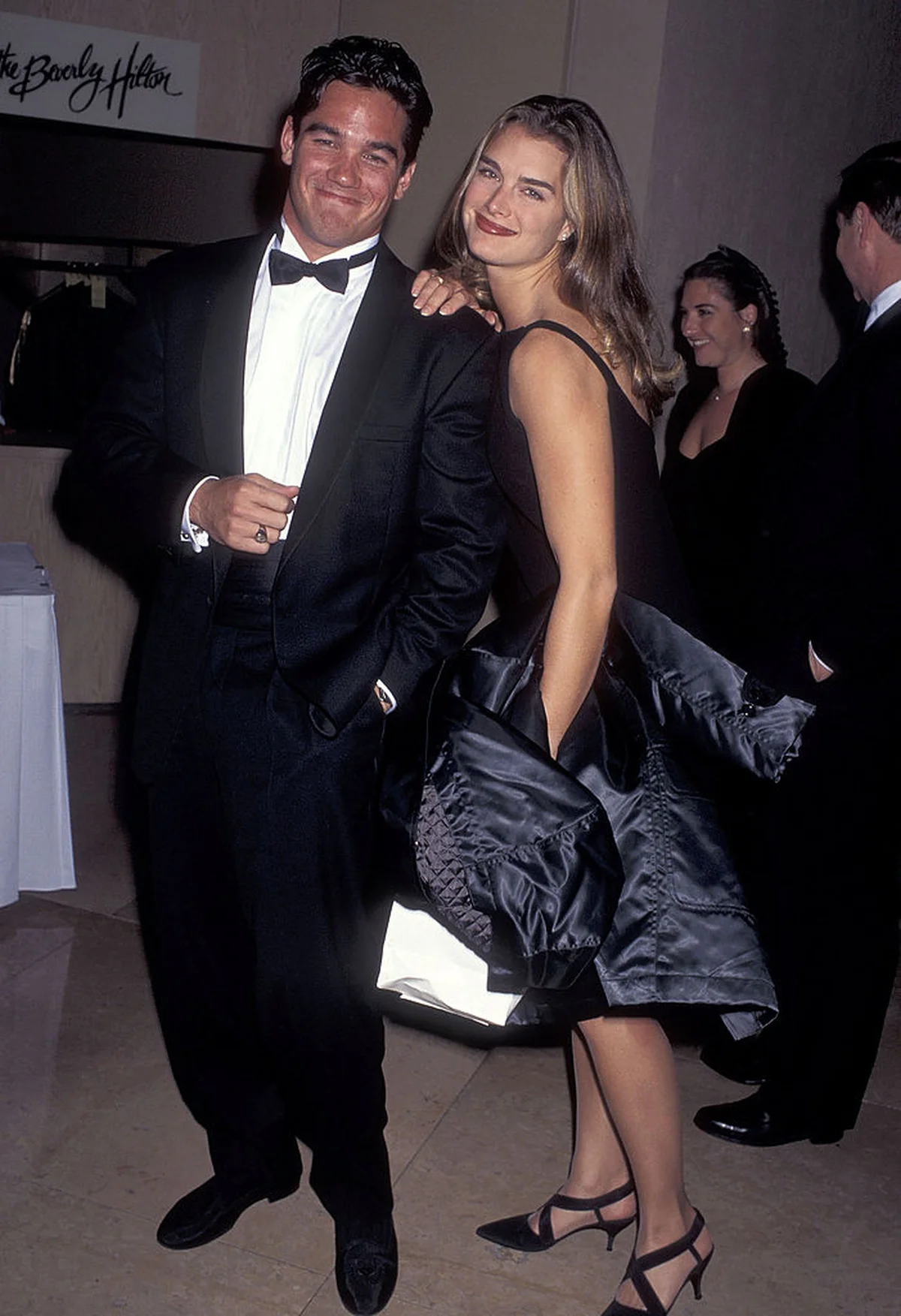 1995年11月、米カリフォルニア州ロサンゼルスで開催されたパーティに出席した際のブルック・シールズとディーン・ケイン