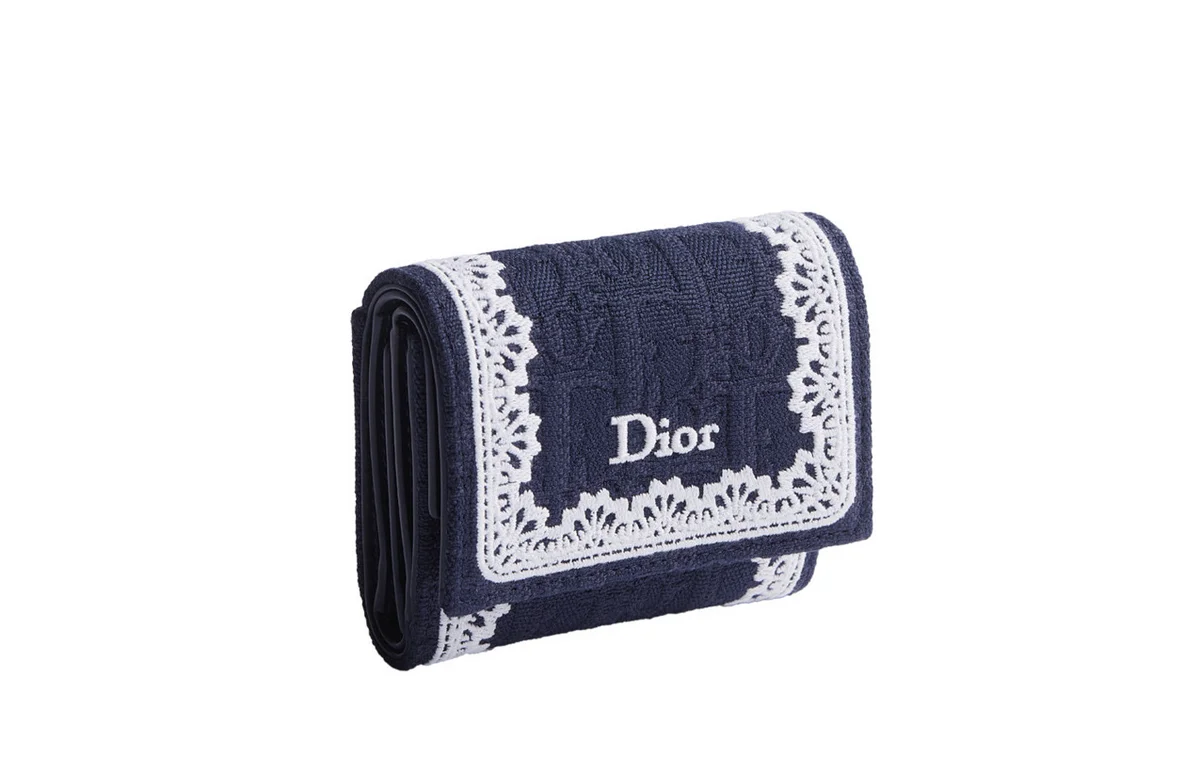 ディオール「ディオール オブリーク ロータス」財布のマチ
