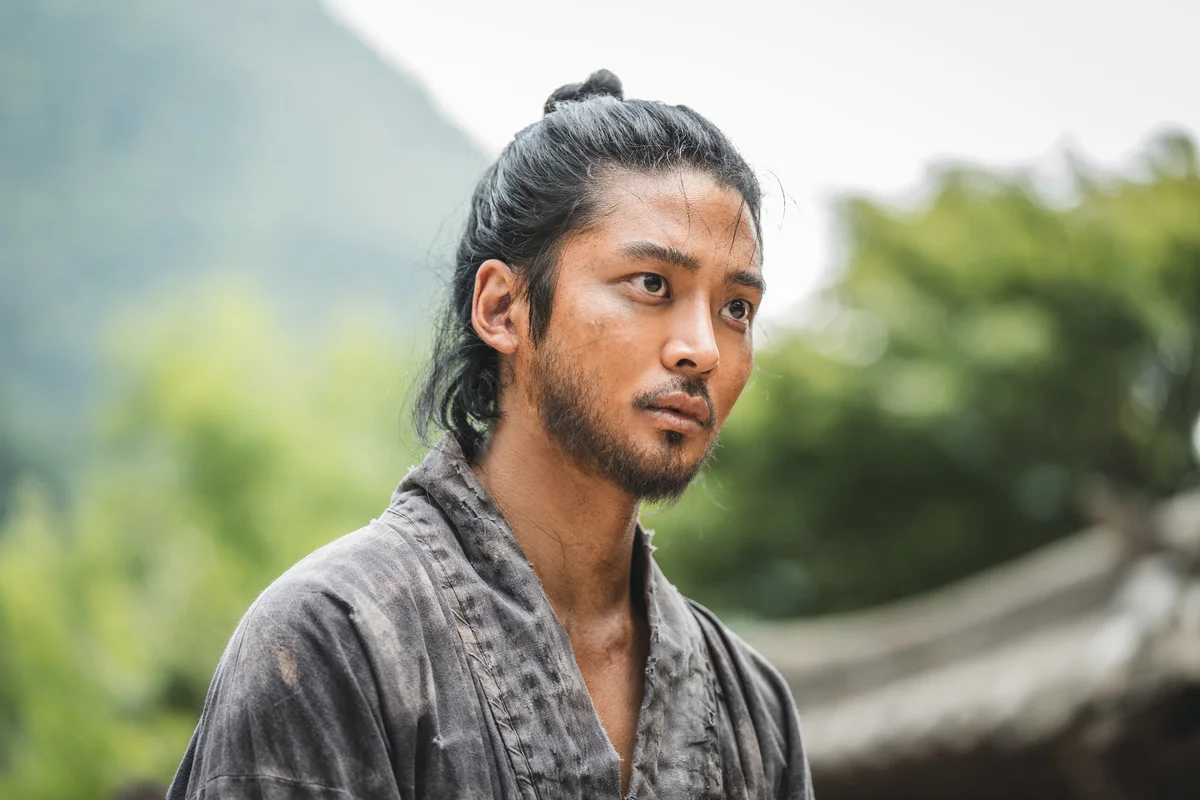 2025年下半期おすすめ韓国ドラマ『濁流』の場面写真 ロウン