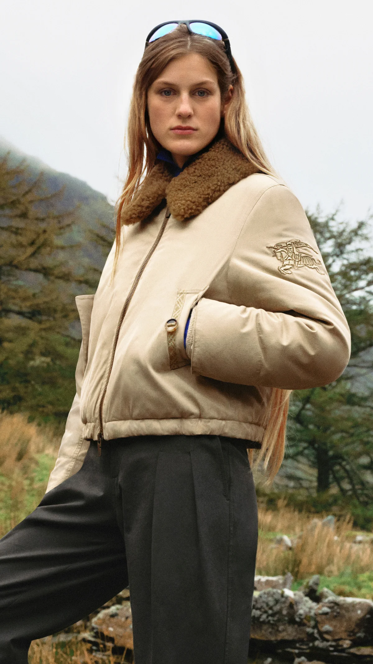 バーバリー 2025年ホリデーキャンペーン「ʼTwas The Knight Before…」