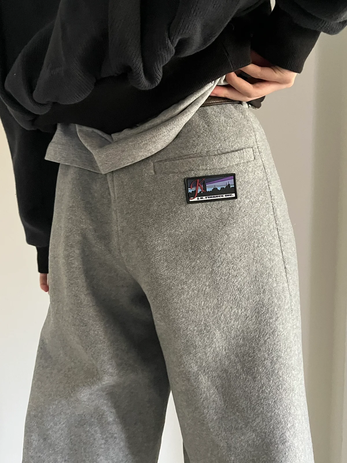 JULIE KEGELS ジュリー ケーゲル PLEECE フリースパンツ 着画 ロゴ