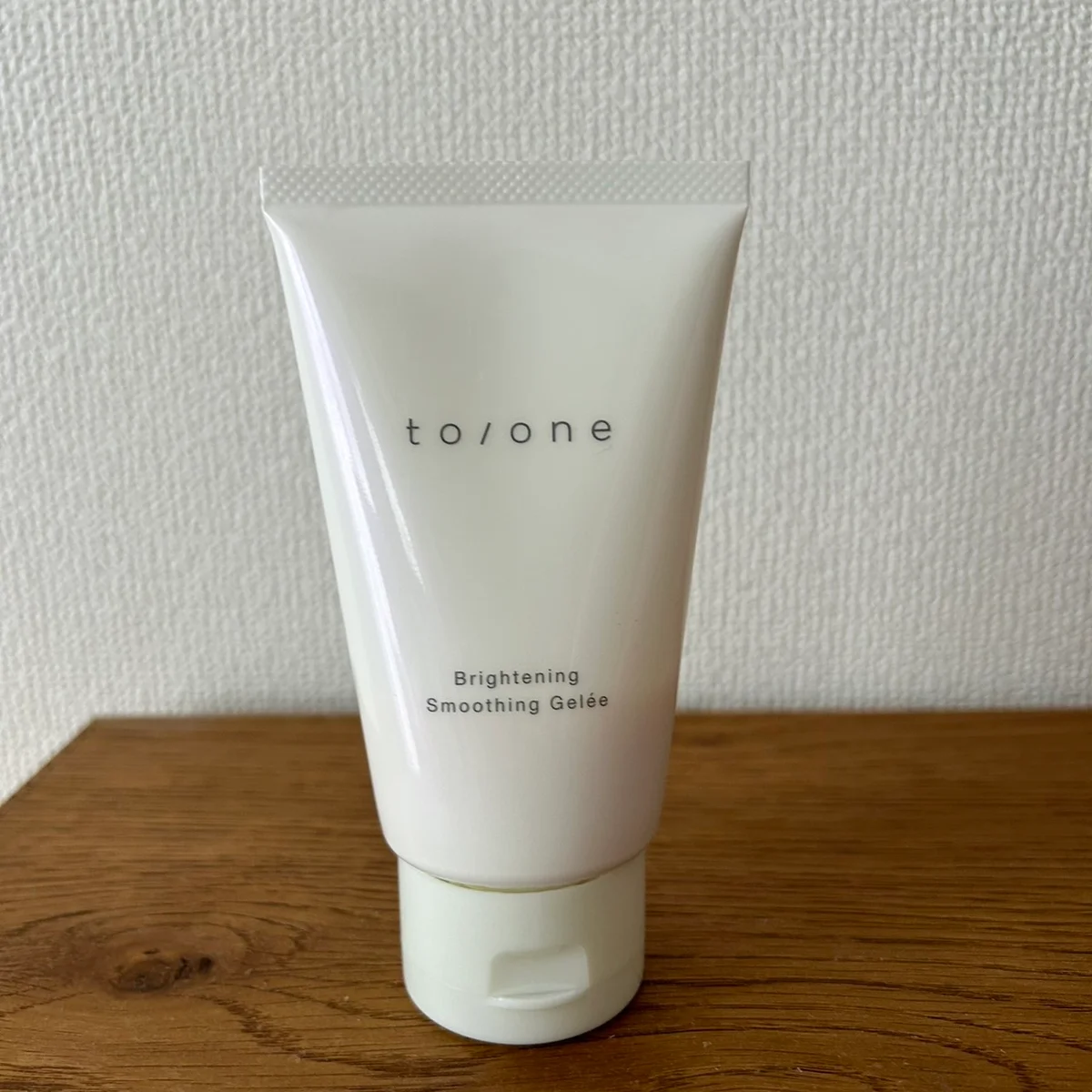 to/one Brightening Smoothing Gelee