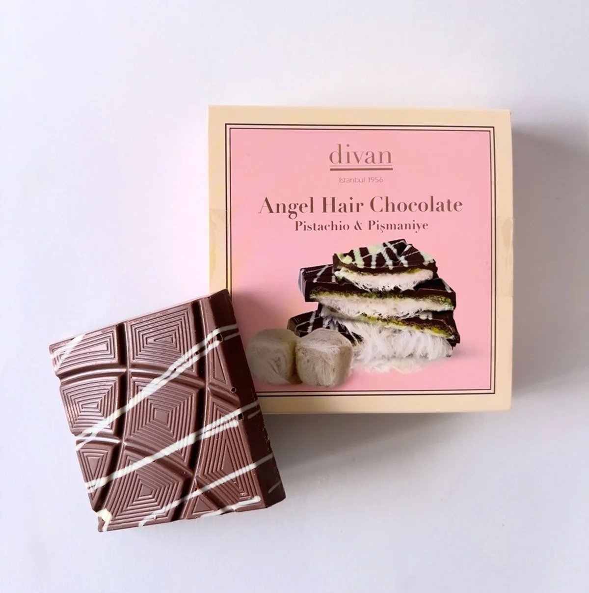 ディヴァンのピスタチオエンジェルヘアチョコレート。ネクストドバイチョコと話題！