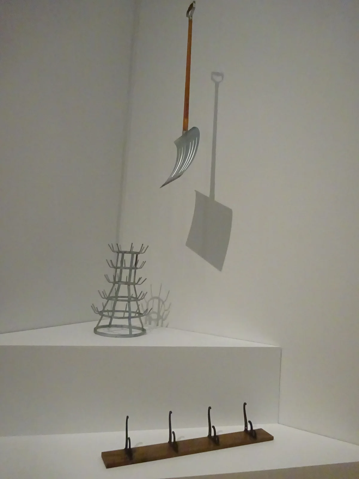 シュルレアリスムの奇妙な毒に魅せられる「の画像_2