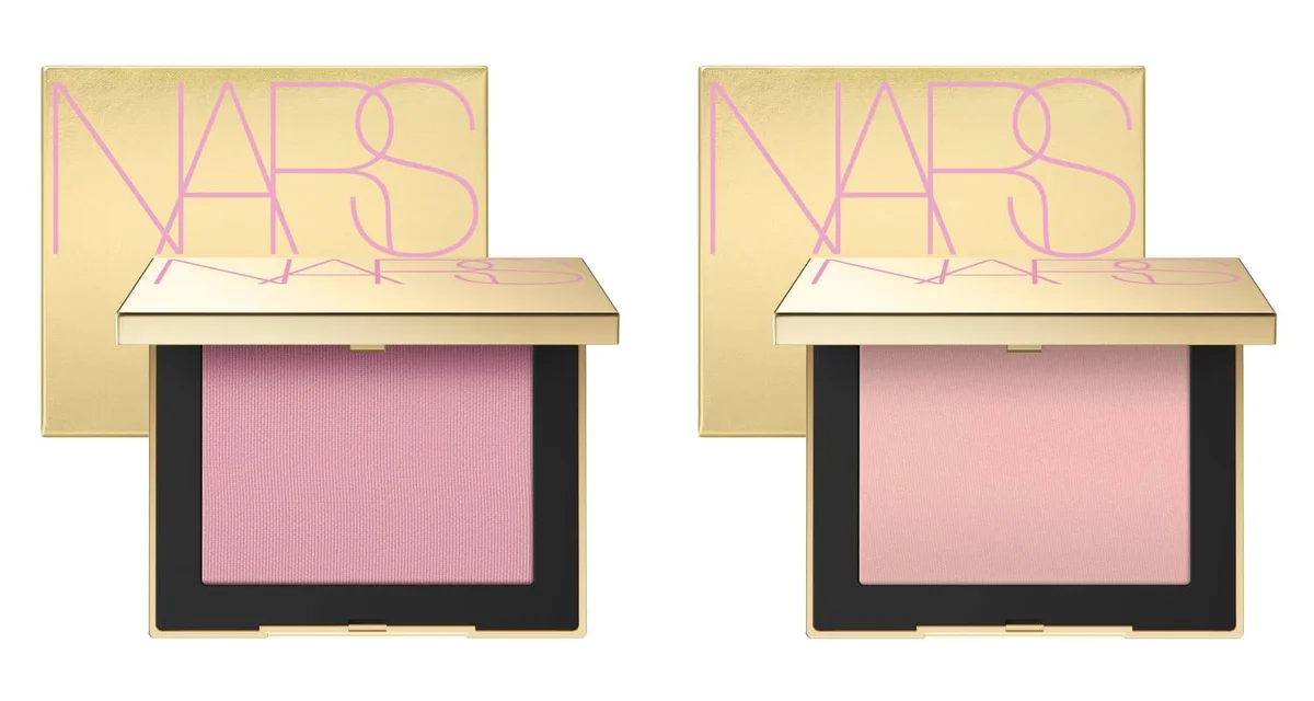 NARS スポットライト ブラッシュ 左から／903、920 各￥5,060〈2024年10月25日限定発売〉