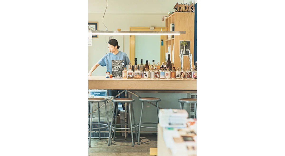 書店　stacks bookstore　バー