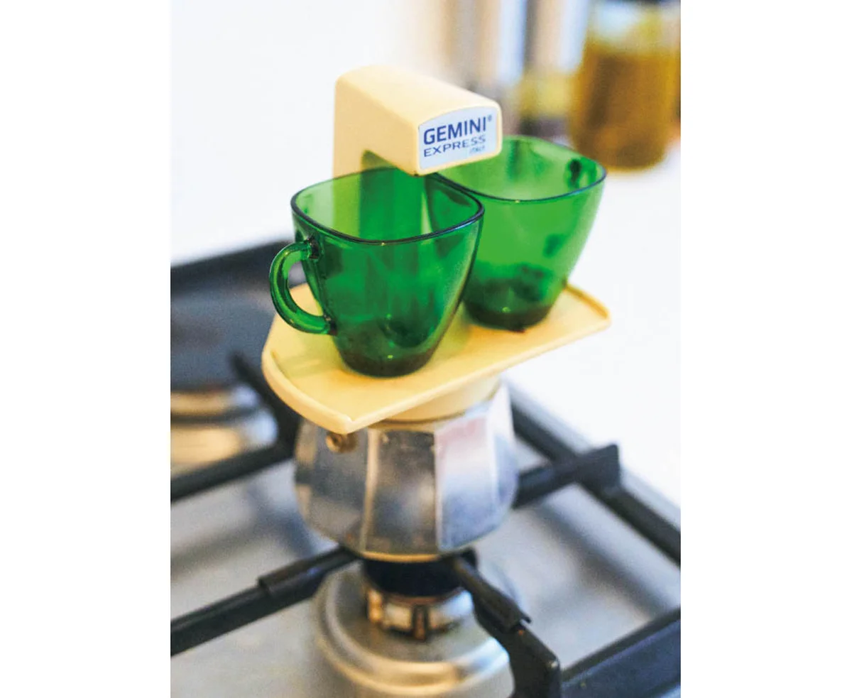 ロンドン在住のクリエイティブディレクター、木本梨絵さんの自宅　Geminiのエスプレッソメーカー