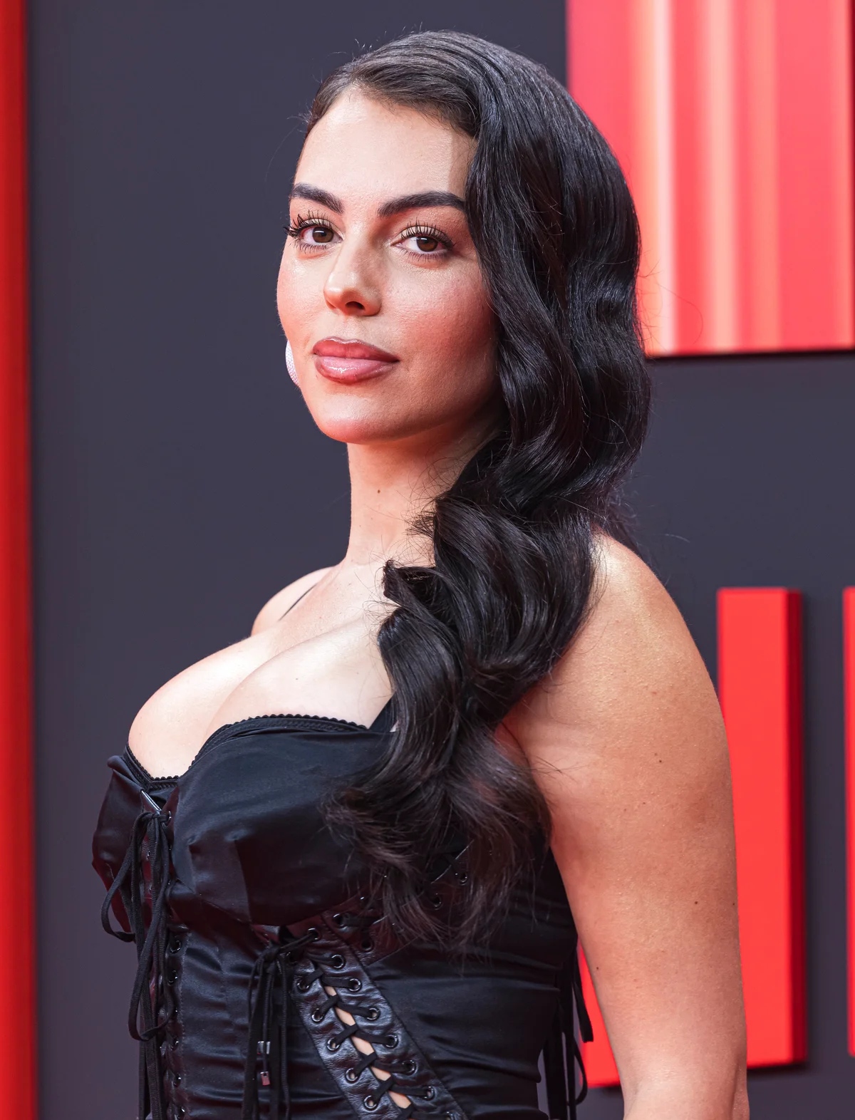 Netflixのイベントに来場したジョージナ・ロドリゲス