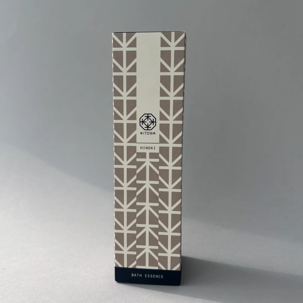 KITOWAのバスエッセンスのパッケージ