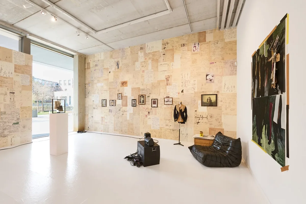 ２つの展覧会、「アントワープ６」と「ヘルの画像_8